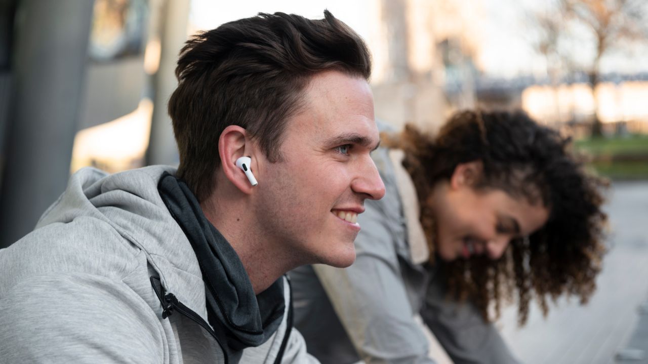 true wireless earbuds